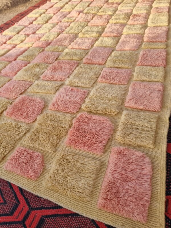 moroccan rug pink