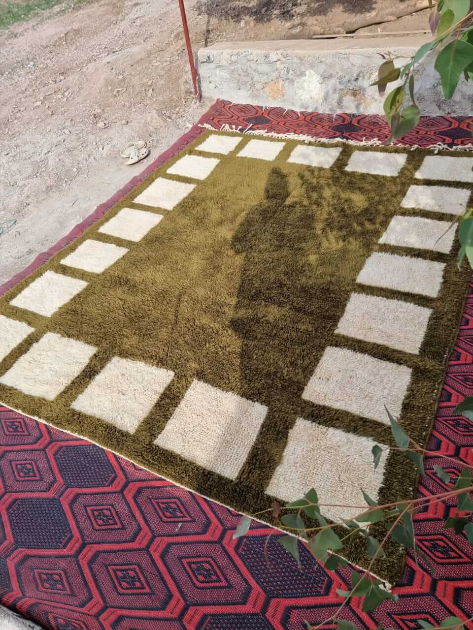 https://berberianrugs.com/wp-content/uploads/2022/01/emerald-rug-green.jpeg