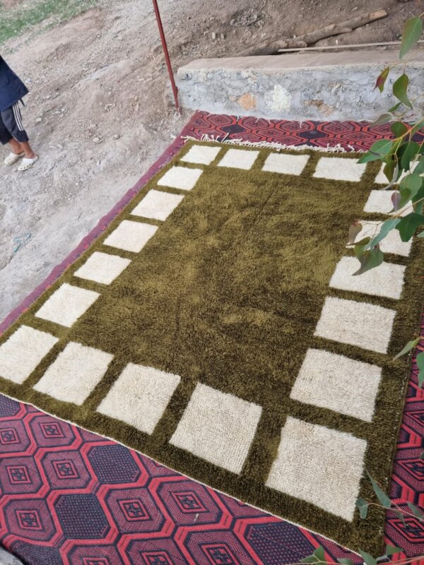 https://berberianrugs.com/wp-content/uploads/2022/01/green-rug-600x800.jpeg