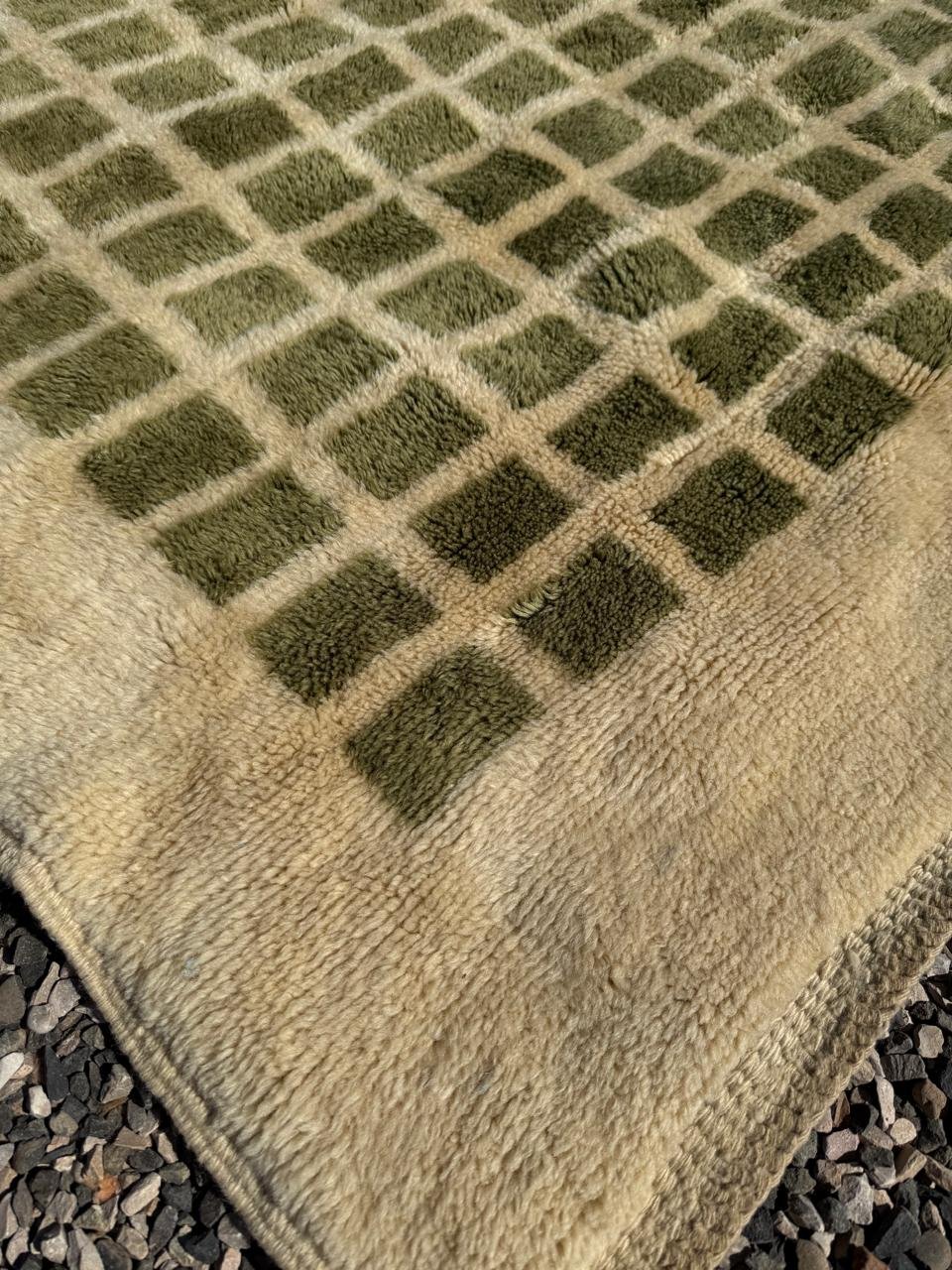 Moroccan checkered green rug : 6x7 Feet - Image 3