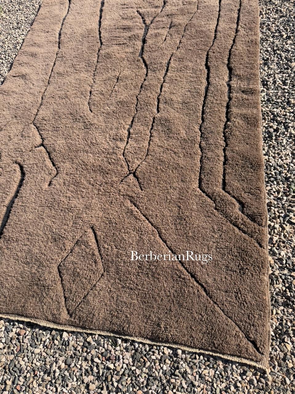 Moroccan rug brown - Image 6