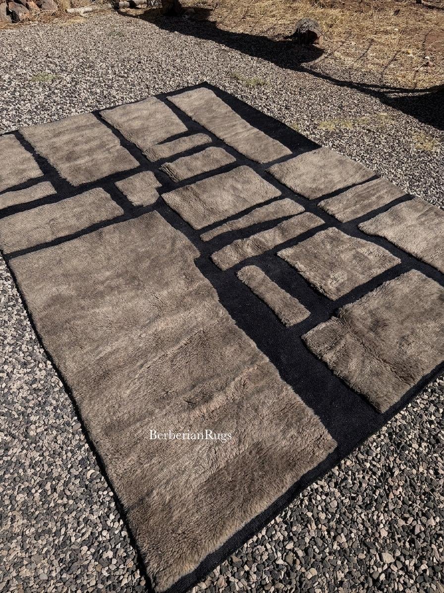 Taupe Moroccan black rug - Image 5