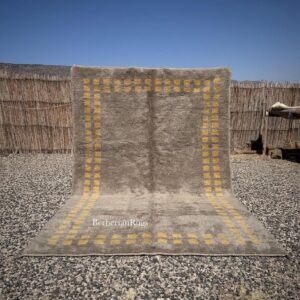 Taupe moroccan rug