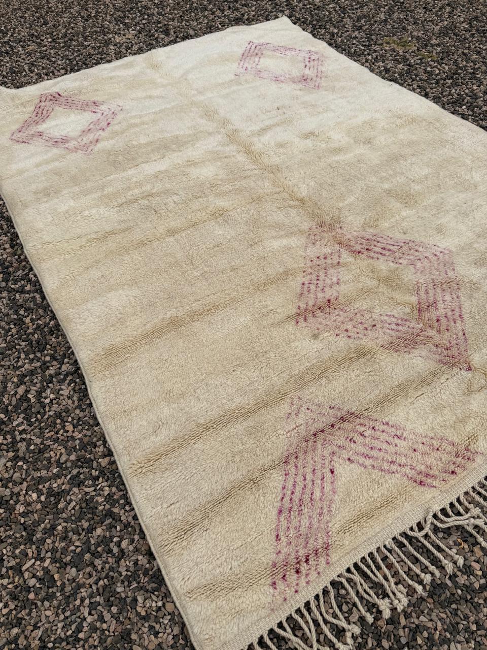Moroccan Berber Ivory : 8x10 feet - Image 4
