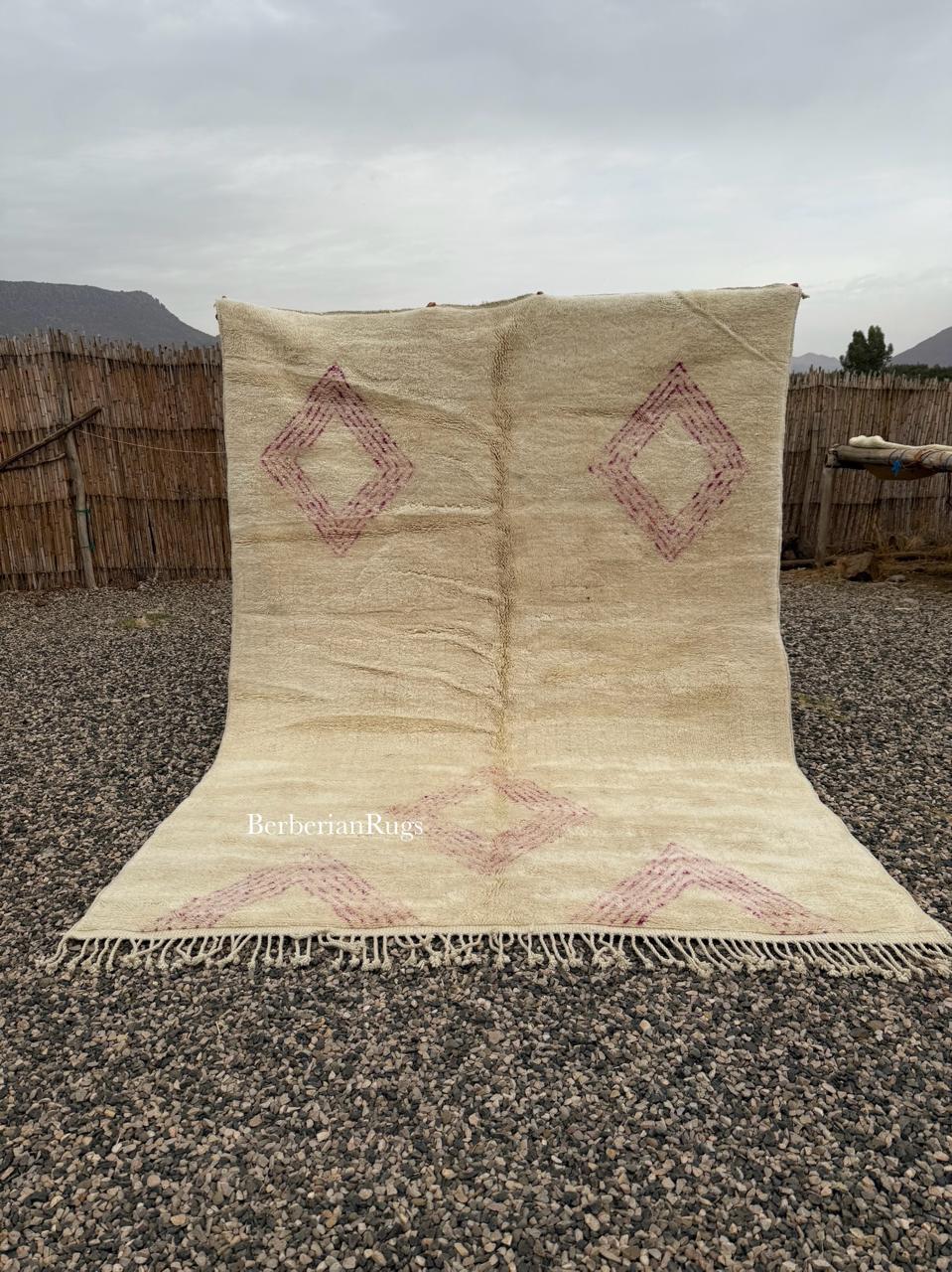 Moroccan Berber Ivory : 8x10 feet