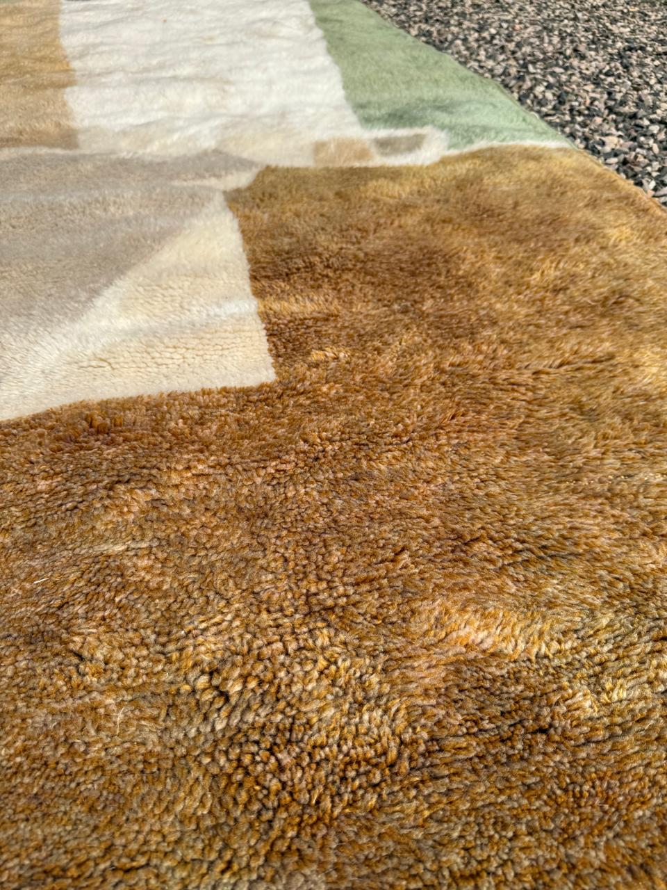 Moroccan Rug : 8x10 Feet - Image 6