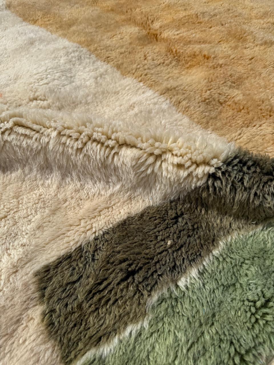 Moroccan Rug : 8x10 Feet - Image 8