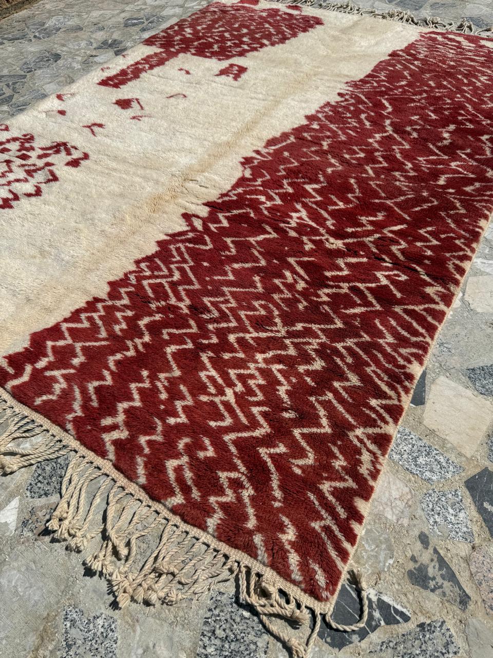 Moroccan Berber red Rug : 7.5 x 10.8 Feet - Image 3