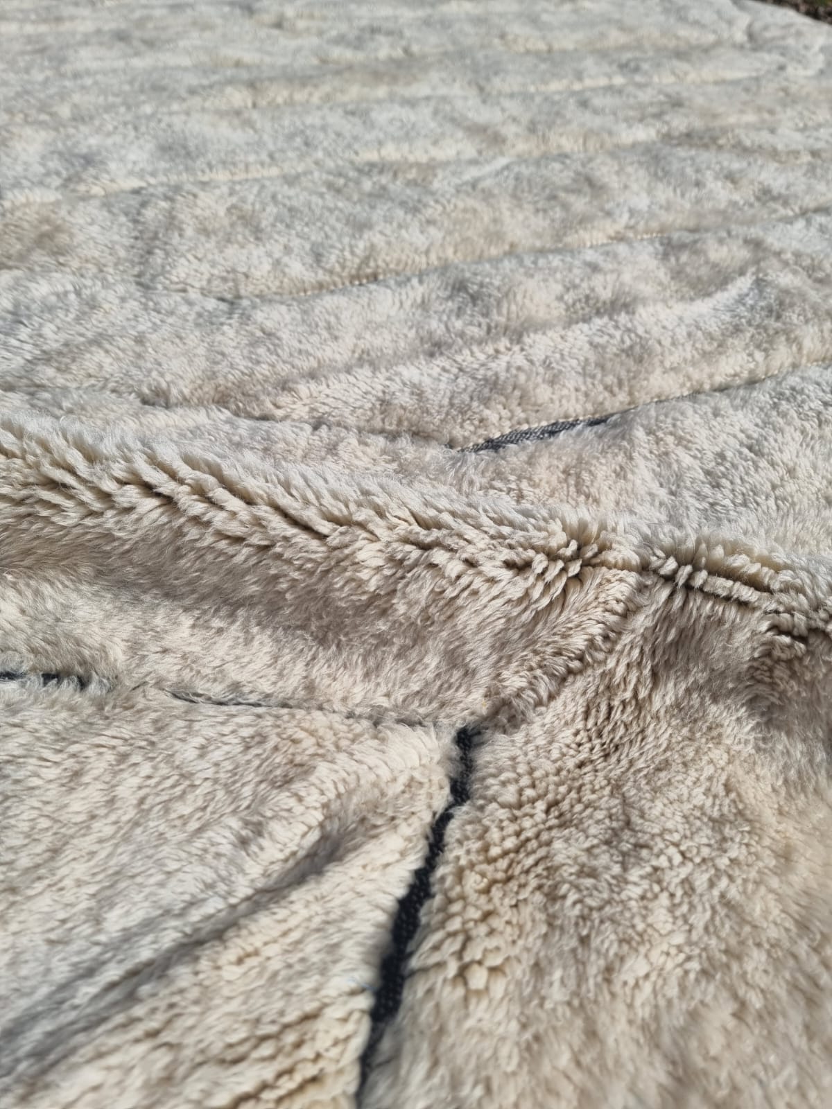 Moroccan rug ivory - Image 2